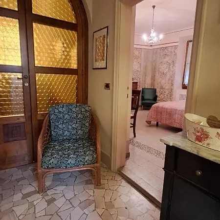 Volta בית הארחה 3*